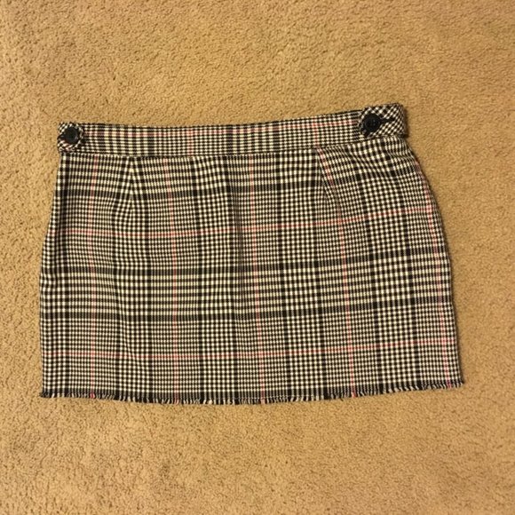 Tommy Jeans Houndstooth Mini Skirt 11 - Picture 2 of 5